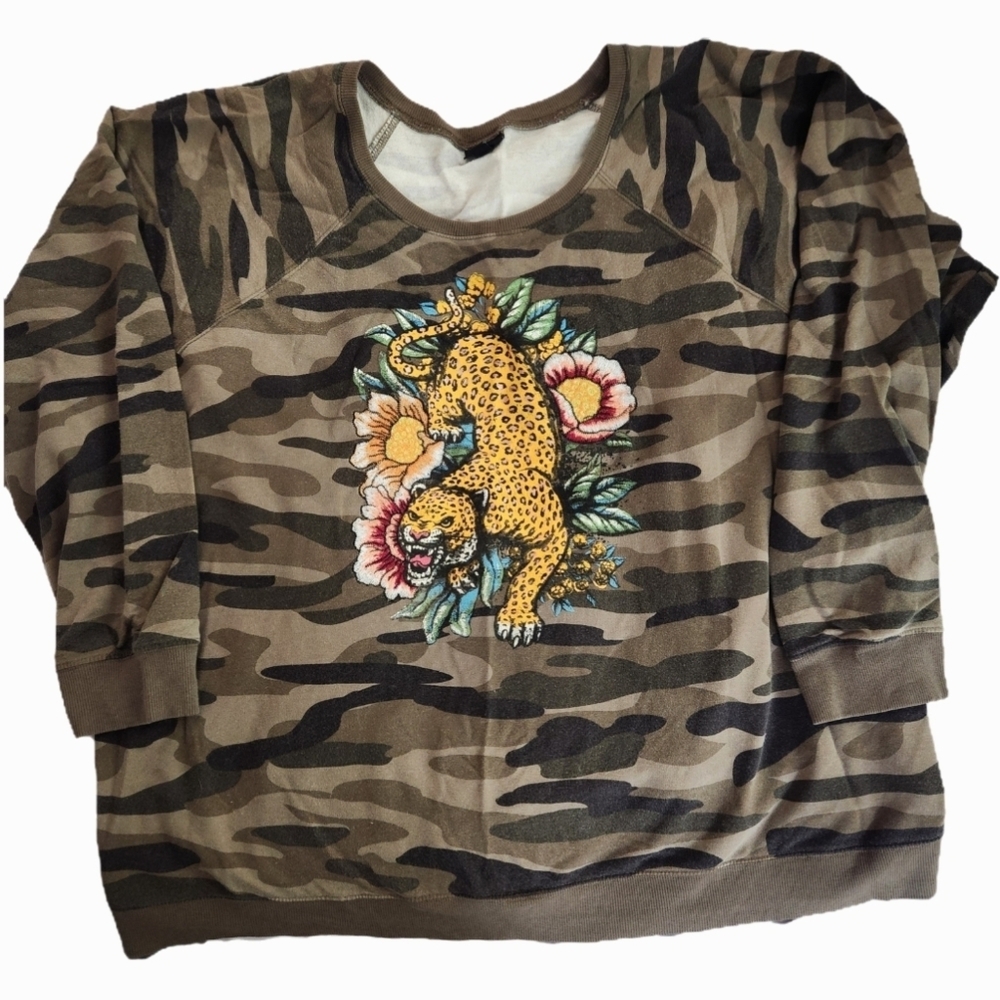 Torrid Women's Embroiderd Sweatshirt